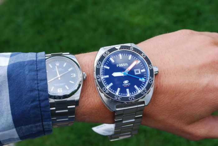 Mẫu đồng hồ Fossil all stainless steel với thiết kế đẹp mắt