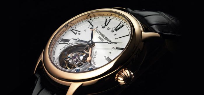 Cơ chế để lộ một phần bộ máy trên mặt hiển thị của đồng hồ Frederique Constant