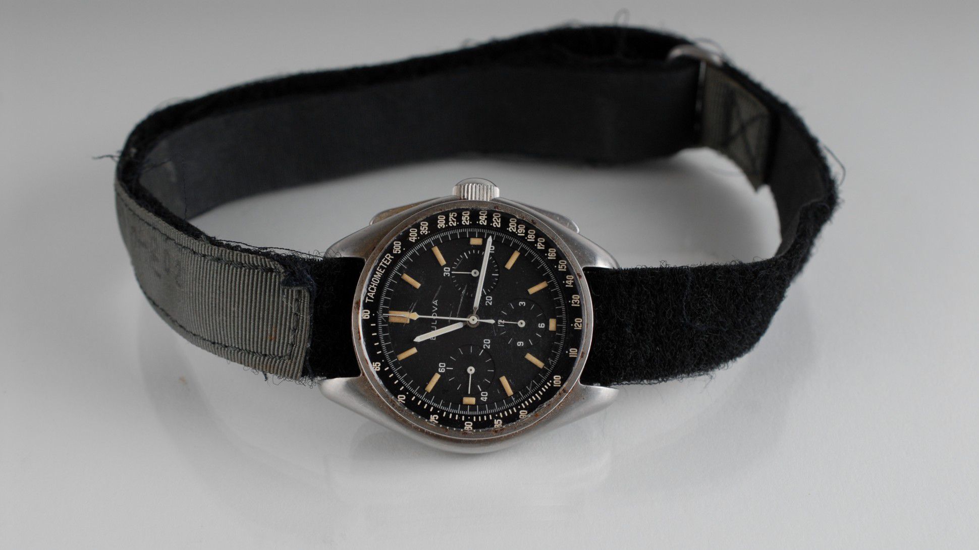 Đồng hồ Bulova dây vải