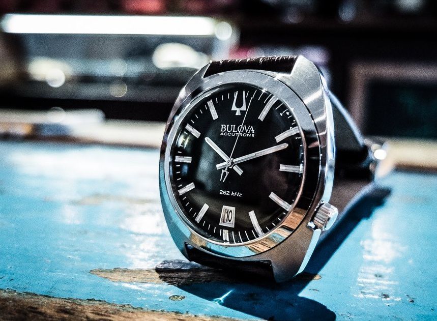 đồng hồ Bulova Accutron 