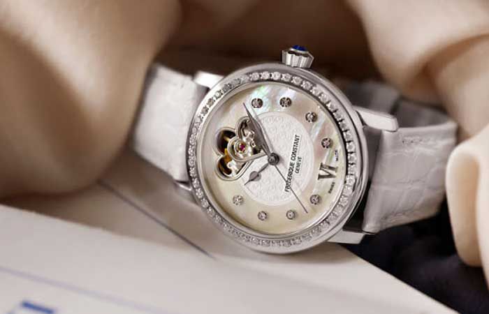 đồng hồ chính hãng dây da