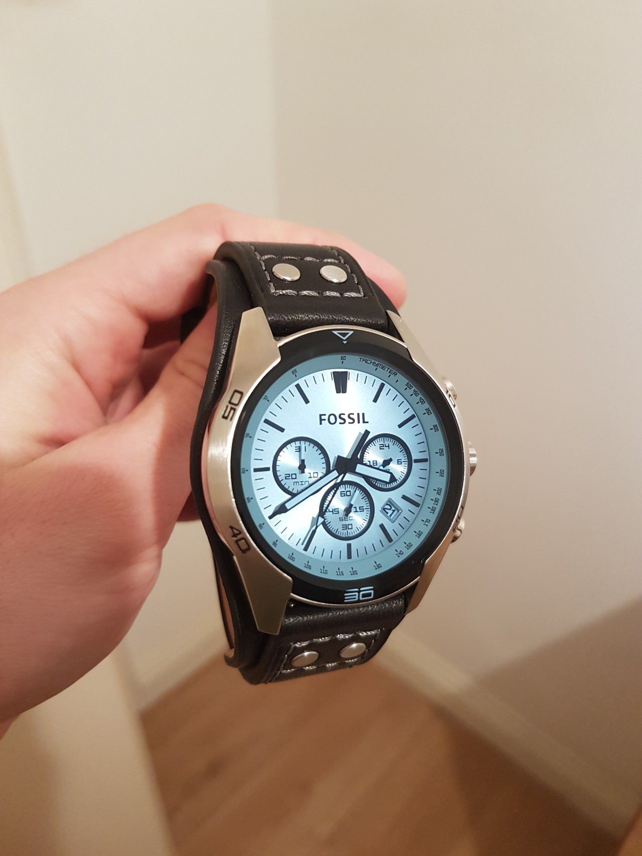 Có nên mua đồng hồ Fossil