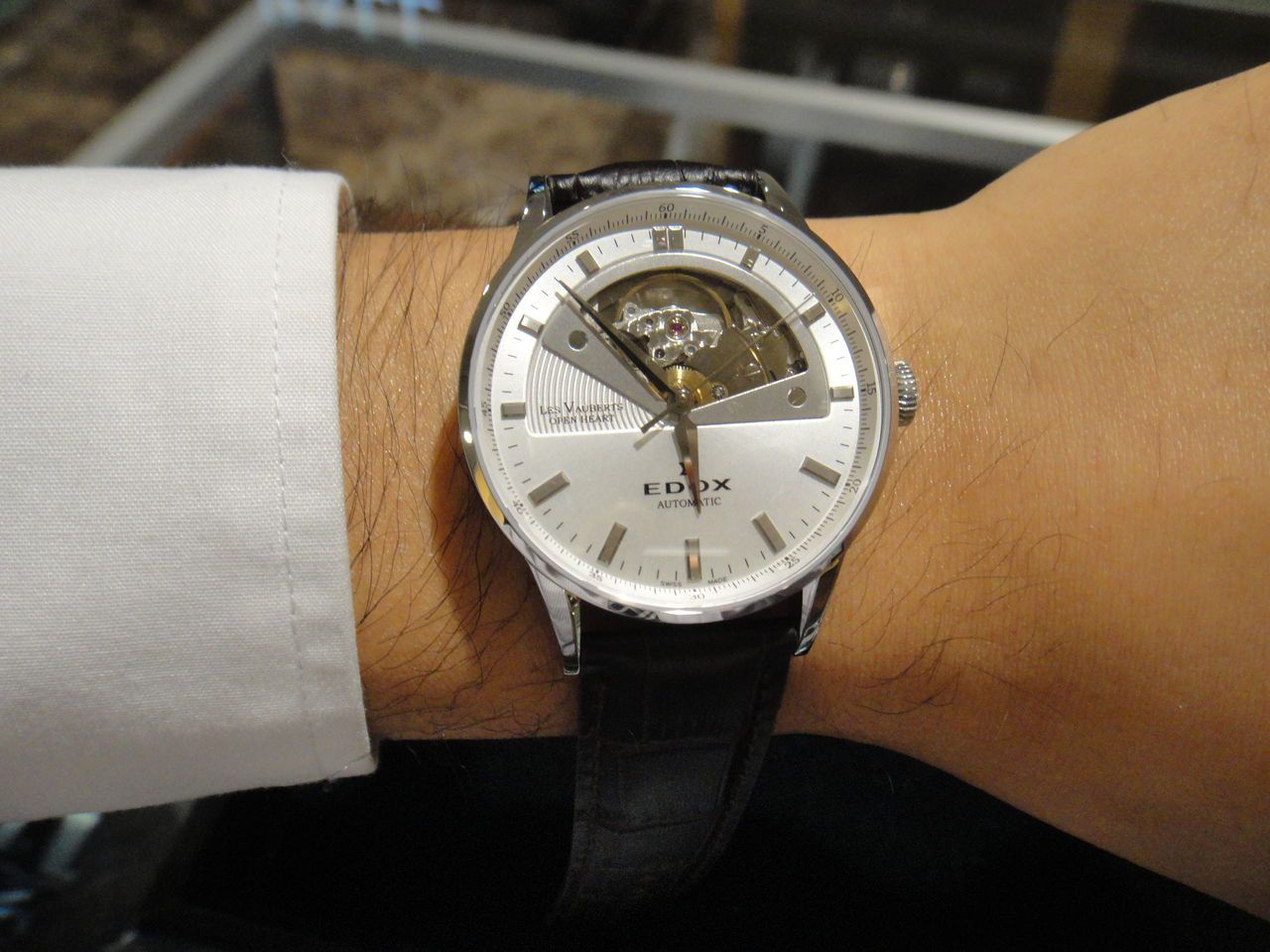 đồng hồ Edox Les Vauberts lộ cơ