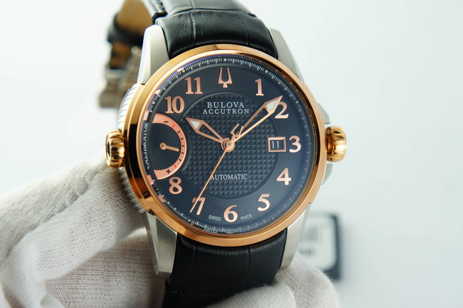 đồng hồ Bulova Accutron