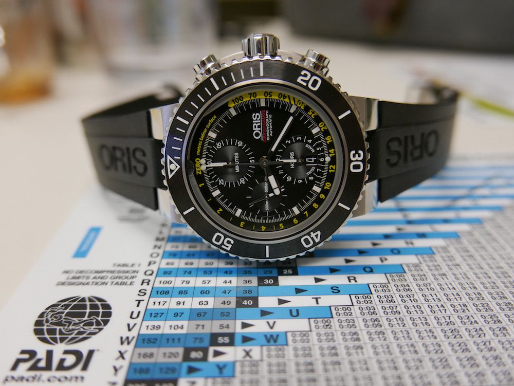 đồng hồ Oris Aquis Depth Gauge Chronograph 75