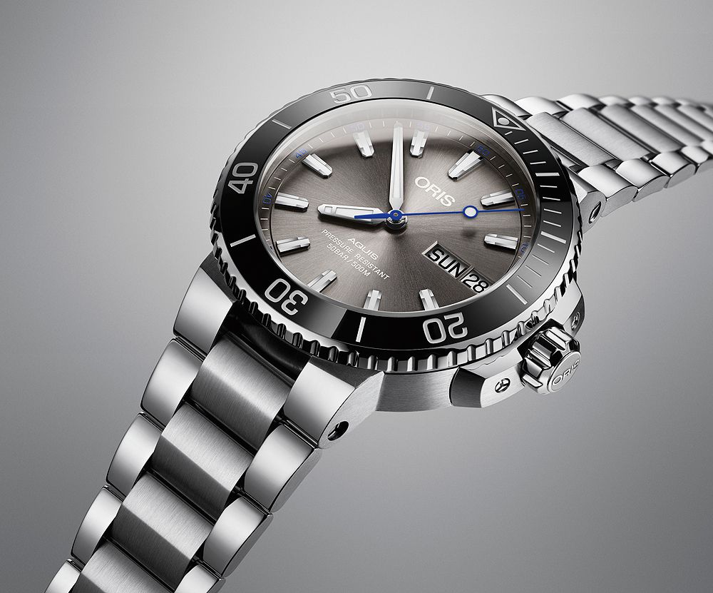 Oris_Hammerhead_Limited_Edition_angle_1000