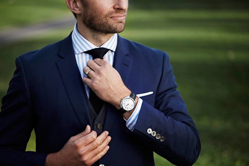 Đồng hồ mặt đá saphia Cartier Cle de Cartier