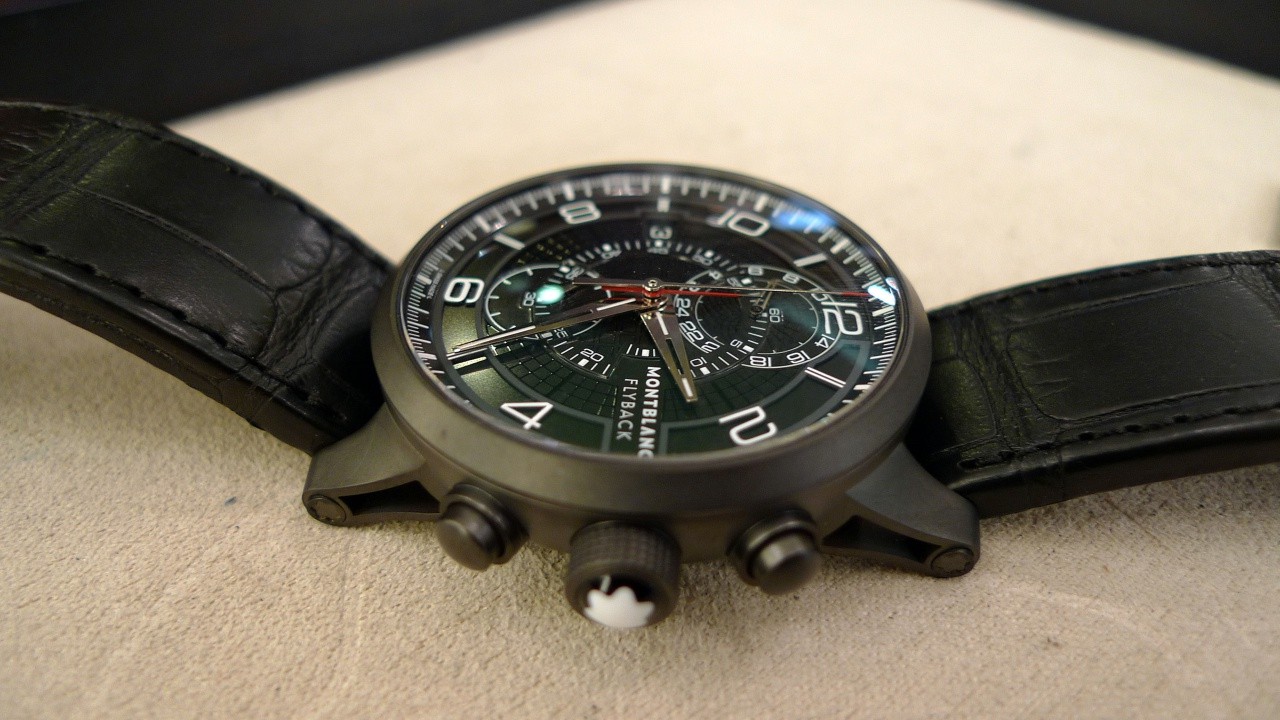 Mặt bên đồng hồ Montblanc Flyback chính hãng