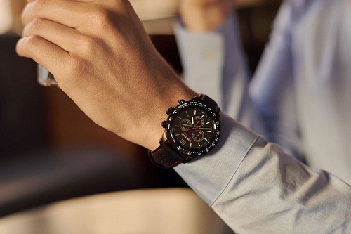 đồng hồ nam dây da đẹp màu đen wenger