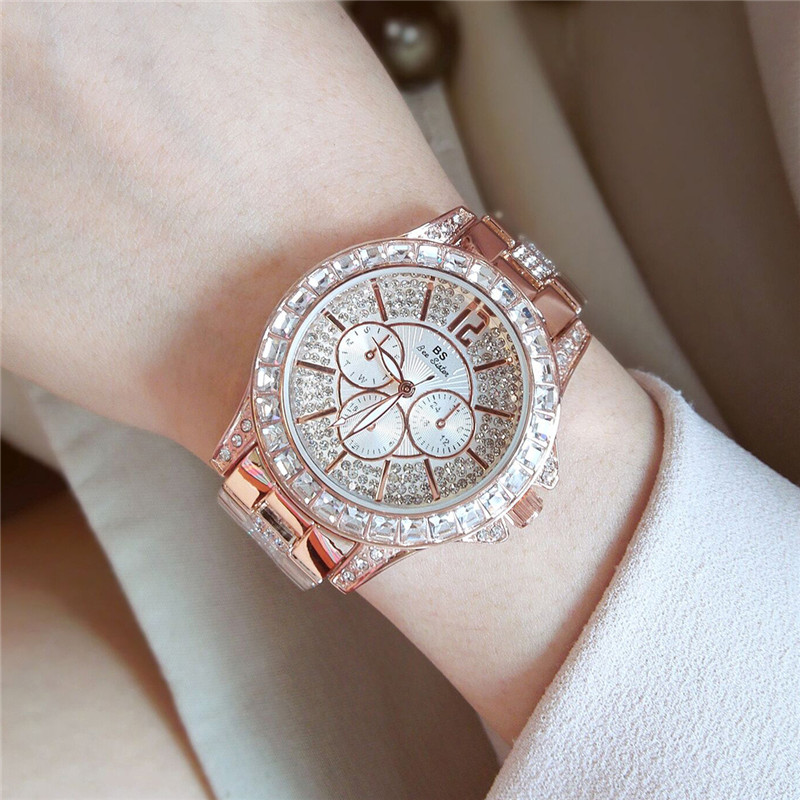 Lý giải sức hút của đồng hồ nữ màu vàng