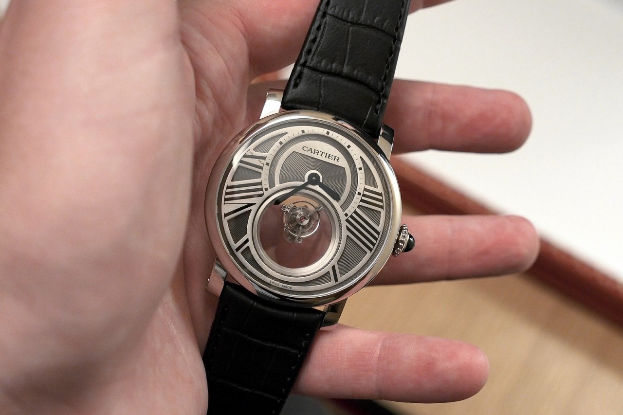 Đồng hồ Cartier Tourbillon Mystery đỉnh cao kỹ thuật chế tạo bộ máy đồng hồ của thương hiệu Cartier