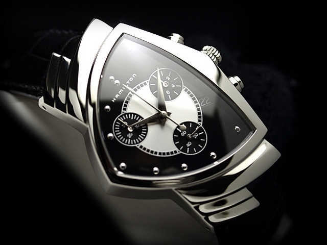 đồng hồ Hamilton Ventura