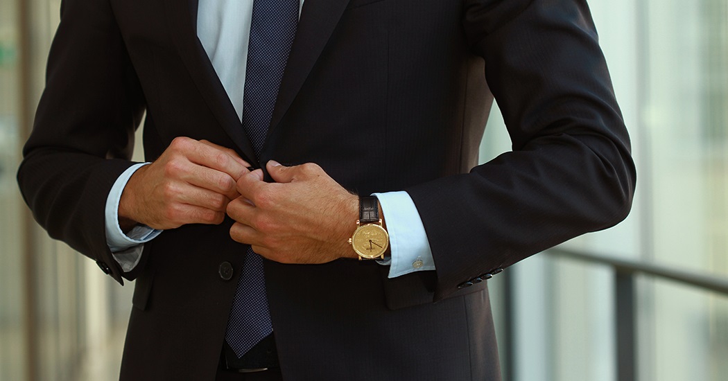 Đồng hồ corum của nước nào