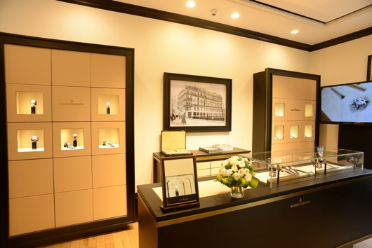 Phong trưng bày đại lí đồng hồ Thụy sĩ tại Việt Nam “Vacheron Constantin”