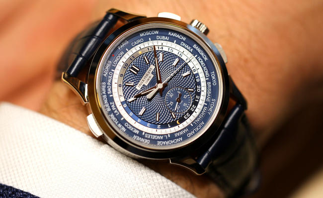 Đổi gió cho đôi tay với 2 mẫu đồng hồ Patek Philippe dây da 5 Vỏ đồng hồ Patek Philippe dây da