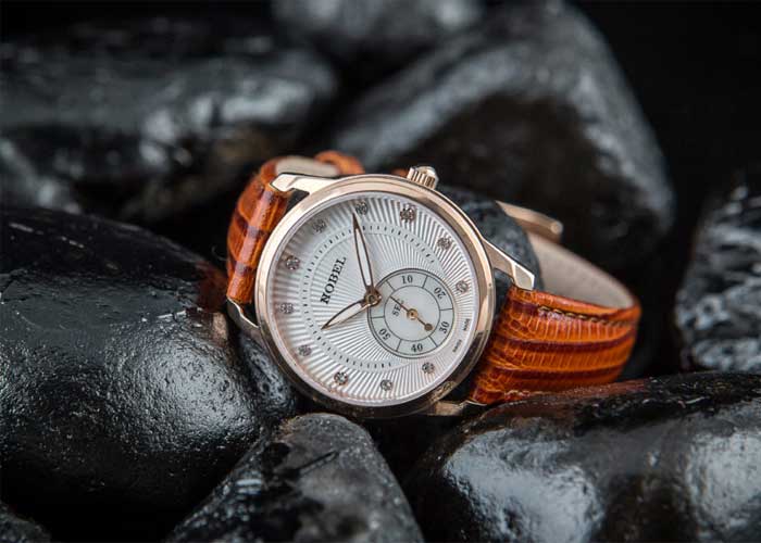 đồng hồ nobel mặt tròn nhỏ