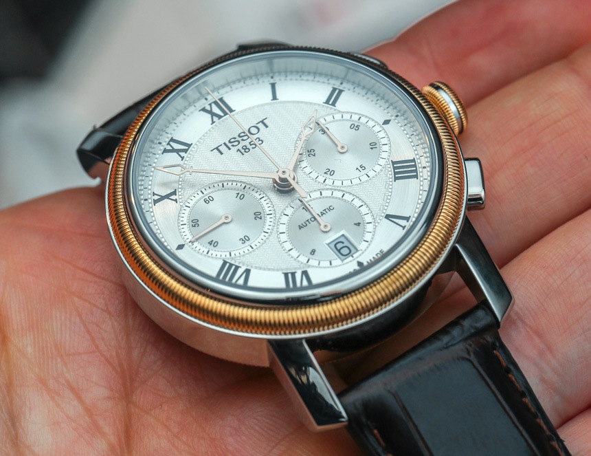 Khả năng chống nước của chiếc đồng hồ Tissot 6 kim automatic dây da này là 50m