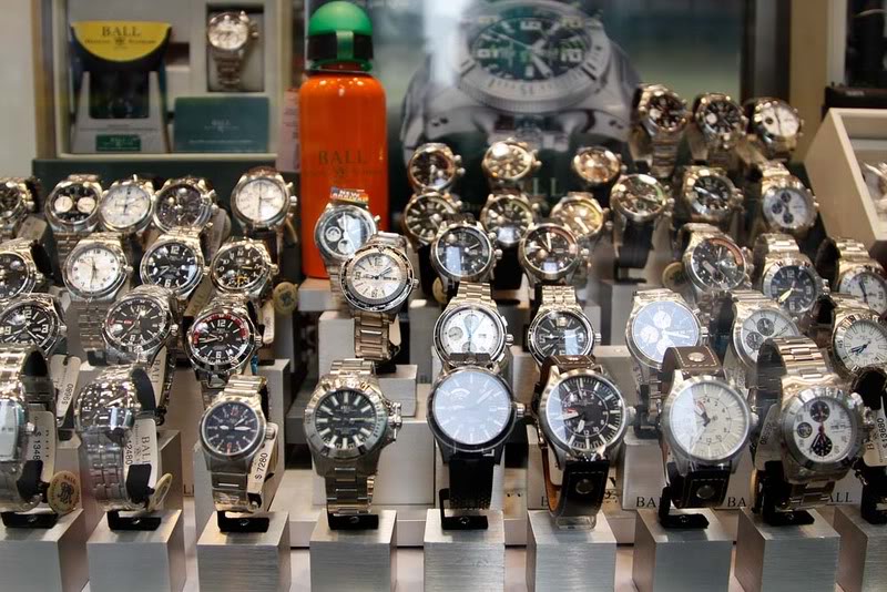 Những mẫu đồng hồ Tissot Replica được bày bán tràn lan và đánh lừa người tiêu dùng