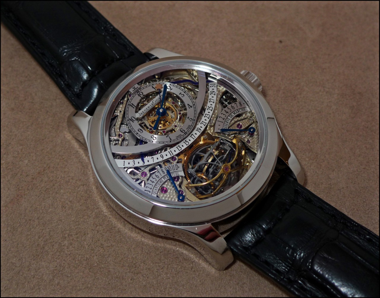 giá đồng hồ Jaeger-LeCoultre