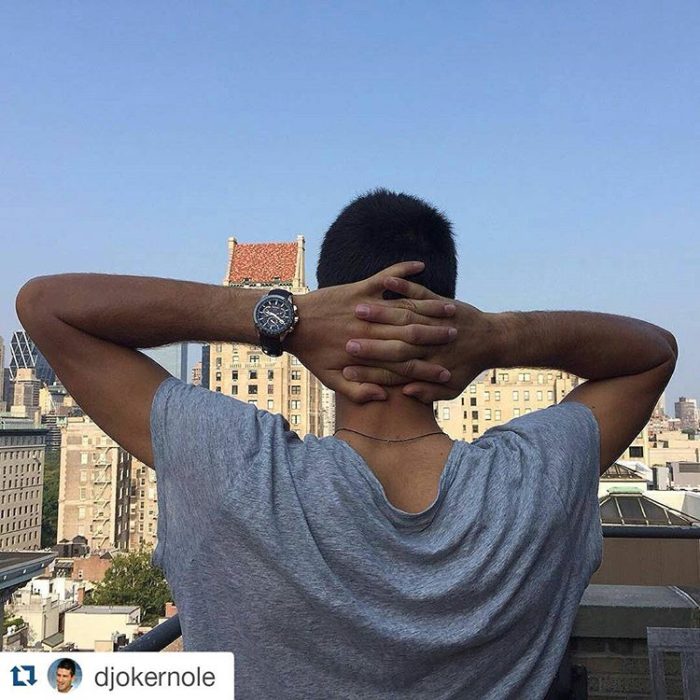 Đồng hồ Seiko Astron SSE143 của tuyển thủ ba lần vô địch giải Wimbledon: Novak Djokovic. 