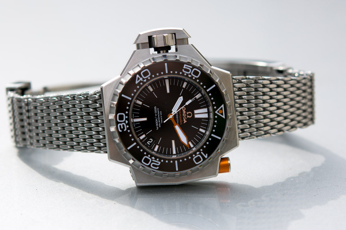 Top 5 đồng hồ nam kim loại của Omega được yêu thích nhất 6