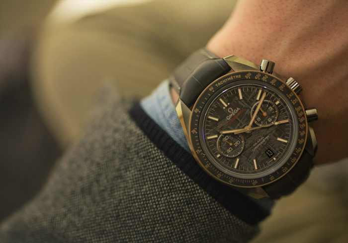 đồng hồ dây da Omega nam Grey Moon
