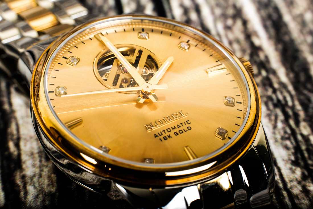 Nobel 2990696612