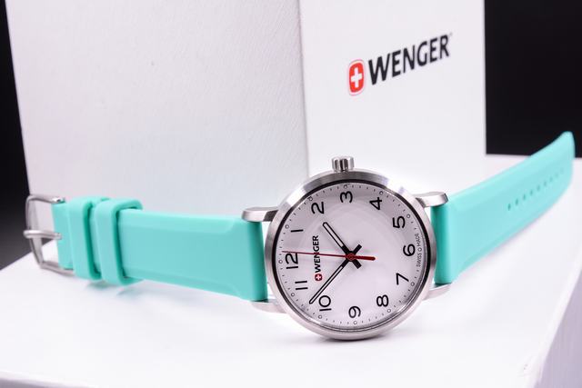 Đồng hồ Wenger 01.1641.108
