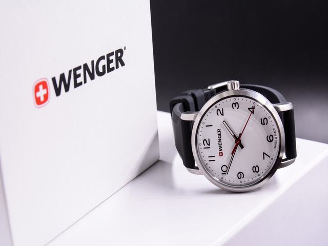 Đồng hồ Wenger 01.1621.103