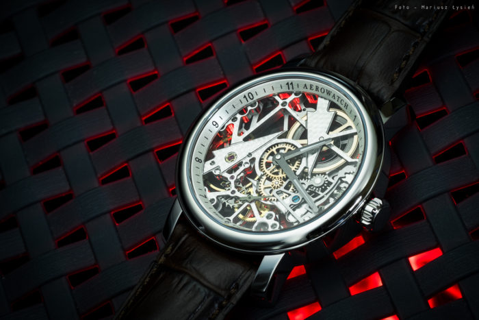 Đồng hồ Aerowatch lộ máy