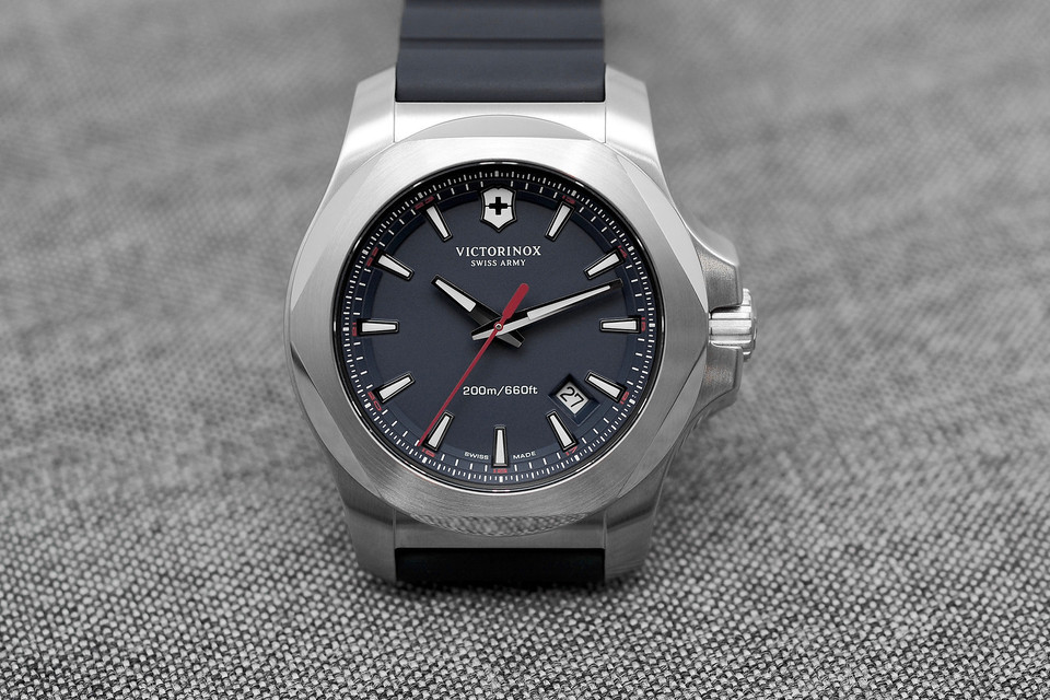 Mẫu đồng hồ quân đội Thụy Sĩ Victorinox I.N.O.X