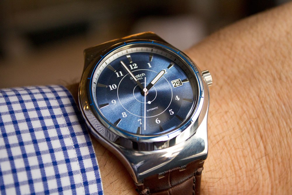 Thiết kế đồng hồ Swatch dây da Yis404 - Sistem 51 Irony sử dụng bộ máy automatic- 