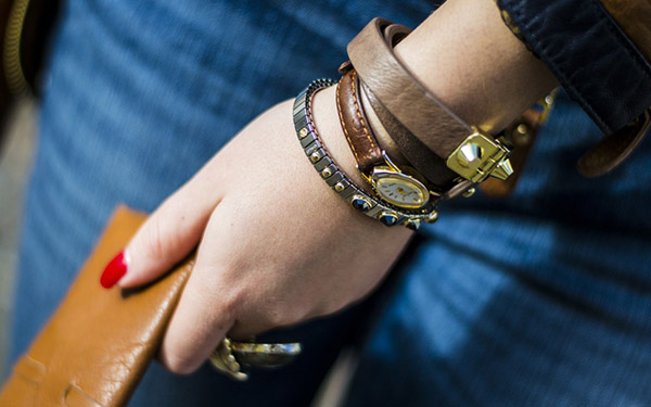 Dáng vẻ thanh lịch của những mẫu đồng hồ đeo tay nữ dạng lắc