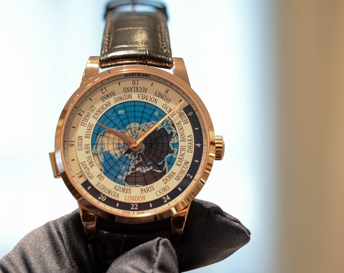 đồng hồ montblanc giá có đắt không