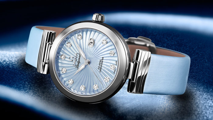 Giá đồng hồ Omega nữ và câu chuyện của thương hiệu bạc tỷ