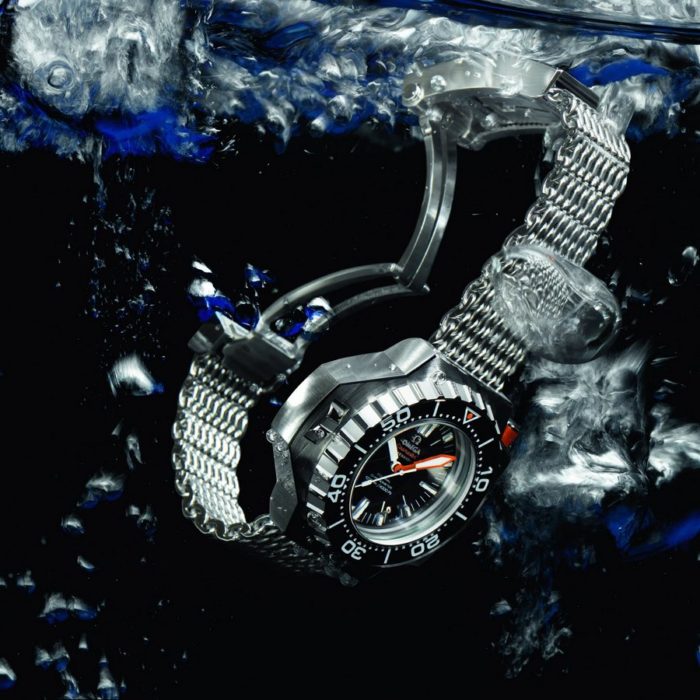 đồng hồ Omega Seamaster dưới nước