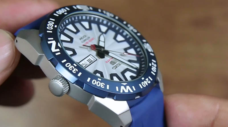 Top 5 đồng hồ Rolex dây cao su đẹp, bán chạy nhất hiện nay