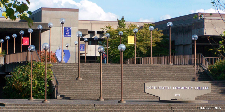 Viện North Seattle College.