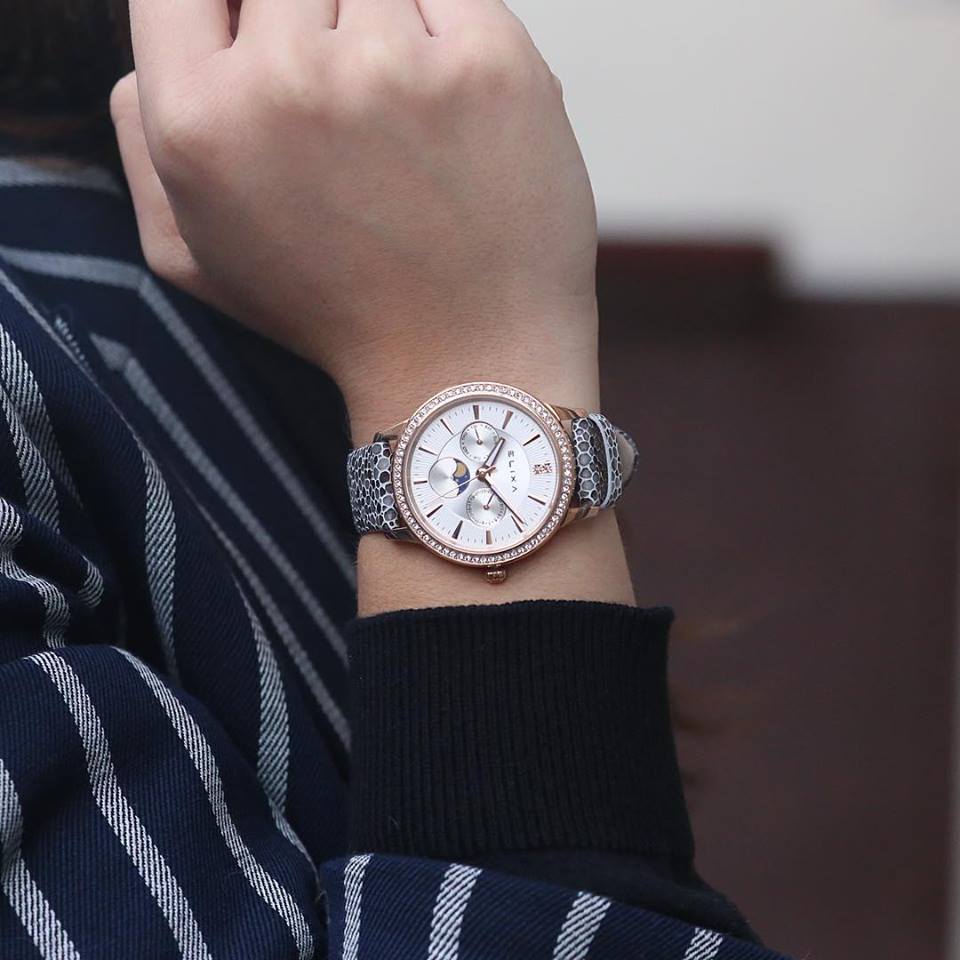 đồng hồ quartz nữ Elixa
