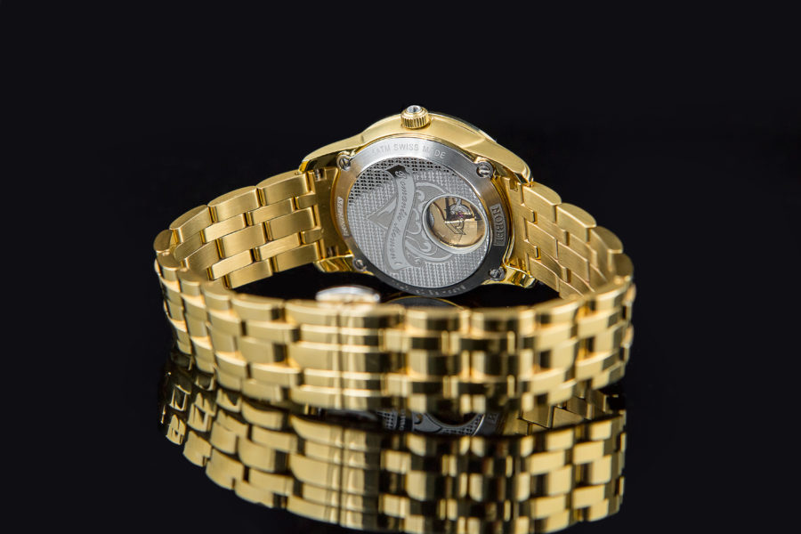 đồng hồ màu vàng hiệu nobel