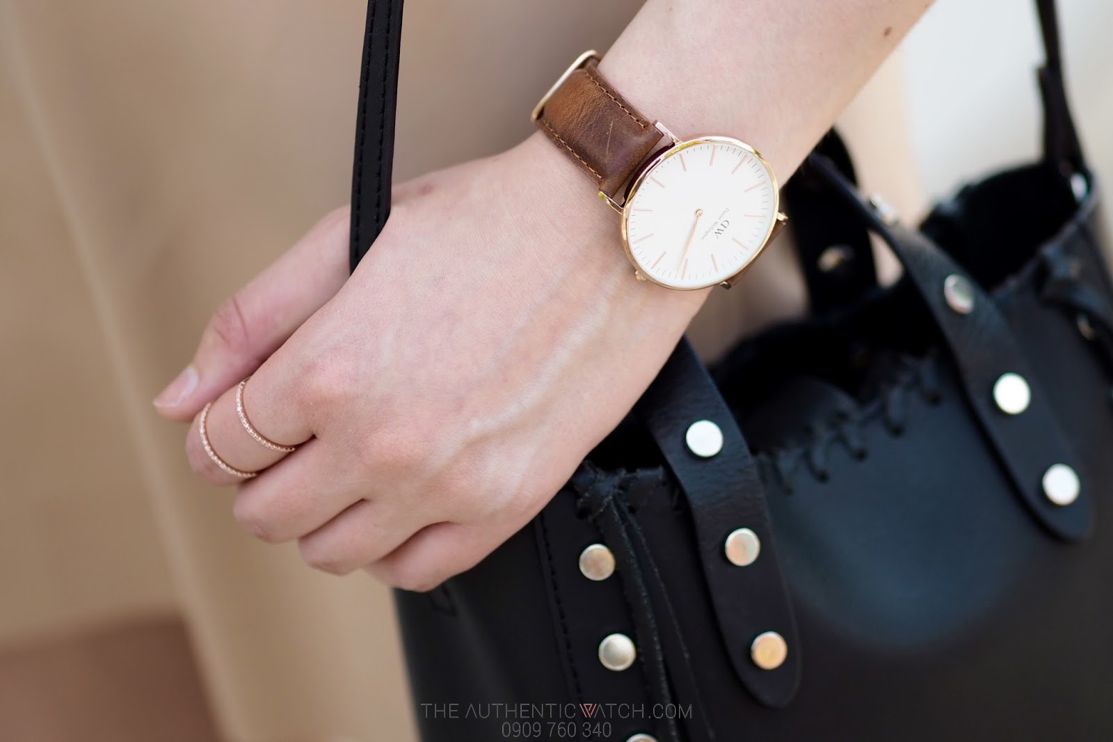 thay quai da đồng hồ