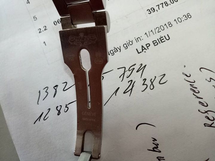 đồng hồ Thụy Sỹ Automatic 