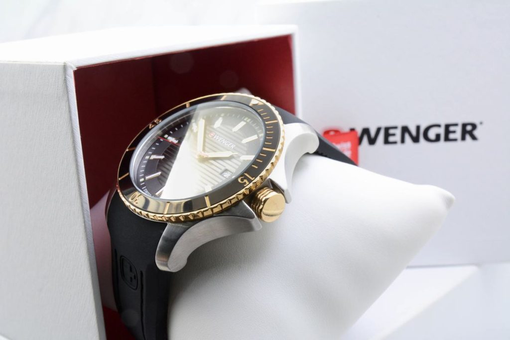 Đồng hồ Wenger 01.0641.126