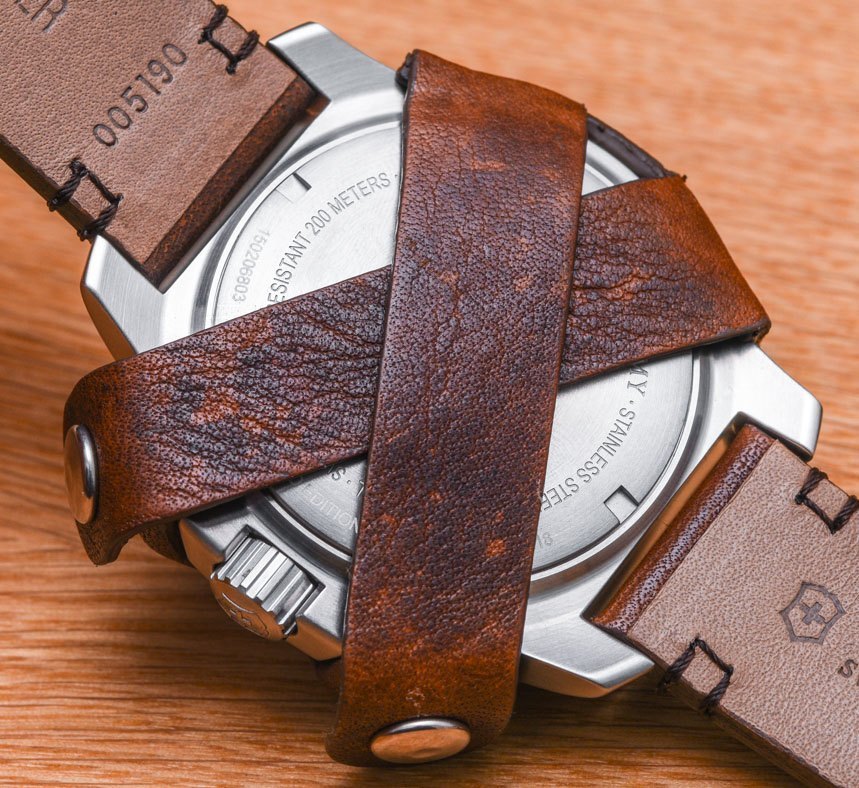 đồng hồ Victorinox